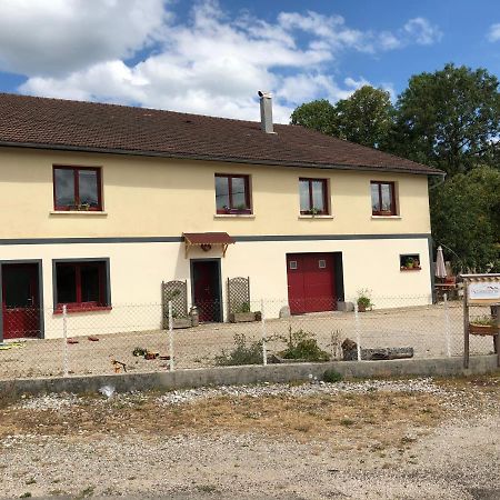 Les 3Crokignols, Maison D'Hote Familiale. Saffloz Bagian luar foto