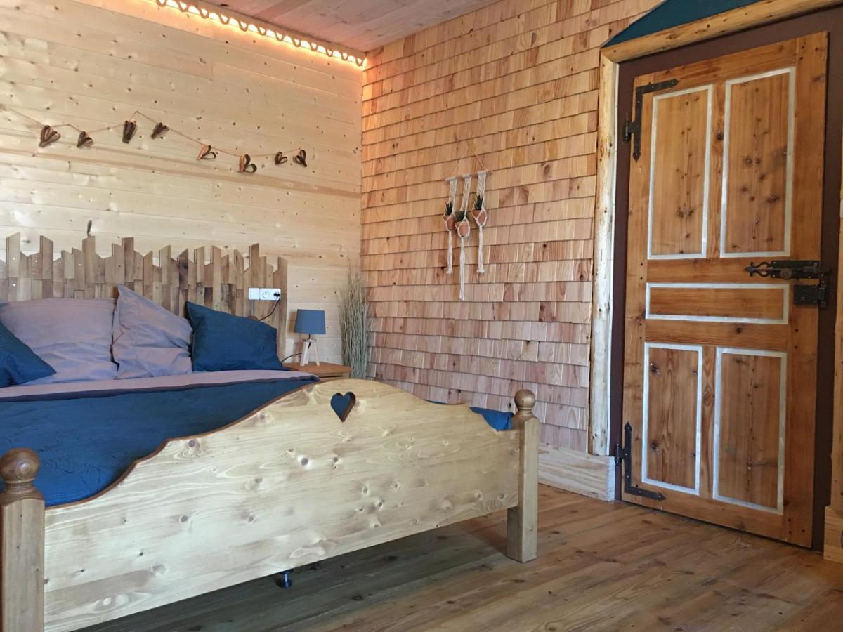 Les 3Crokignols, Maison D'Hote Familiale. Saffloz Bagian luar foto